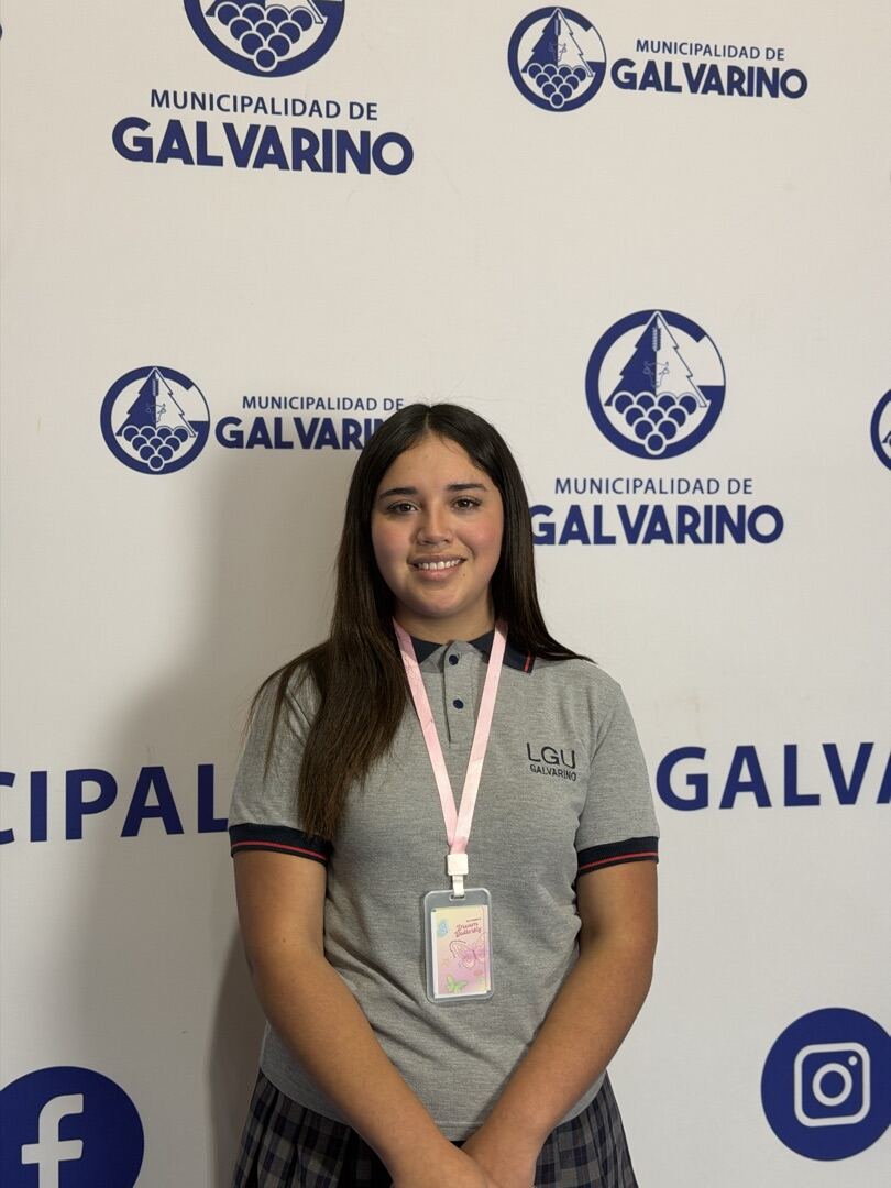 Yamilet Inostroza, estudiante destacada en la Cuenta Pública DAEM 2025